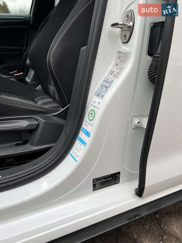 Универсал Volkswagen Golf GTD 2017 в Львове фото 18 Универсал Volkswagen Golf GTD 2017 в Львове