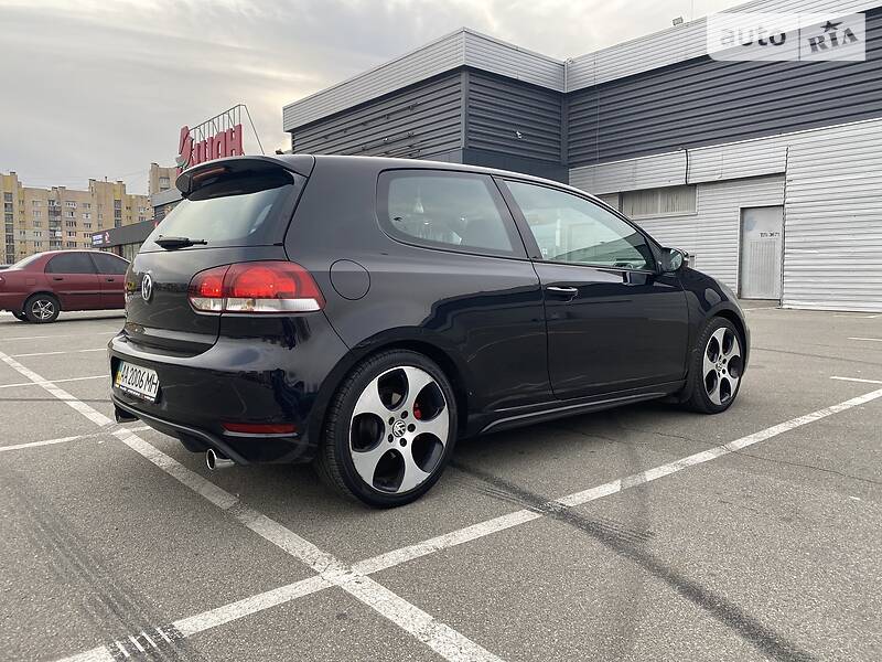 Хетчбек Volkswagen Golf GTI 2011 в Києві