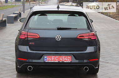 Хэтчбек Volkswagen Golf GTI 2018 в 