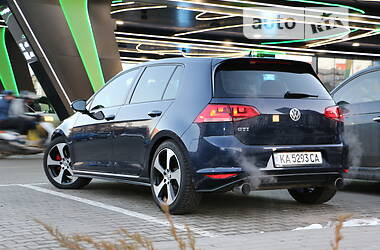 Хетчбек Volkswagen Golf GTI 2015 в Києві