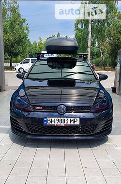 Хэтчбек Volkswagen Golf GTI 2017 в Черноморске