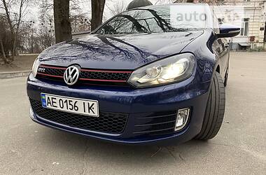 Хетчбек Volkswagen Golf GTI 2011 в 