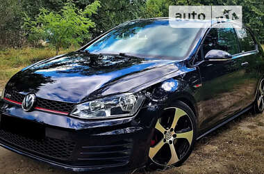 Хэтчбек Volkswagen Golf GTI 2016 в Львове