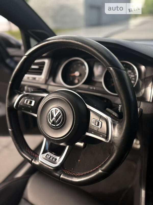Хэтчбек Volkswagen Golf GTI 2014 в Кременчуге