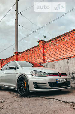 Хетчбек Volkswagen Golf GTI 2014 в Києві