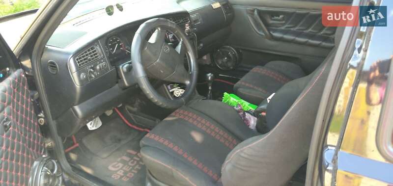 Хетчбек Volkswagen Golf GTI 1987 в Зміїві