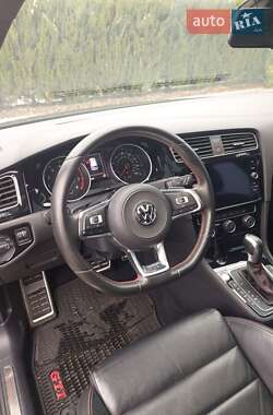 Хэтчбек Volkswagen Golf GTI 2020 в 