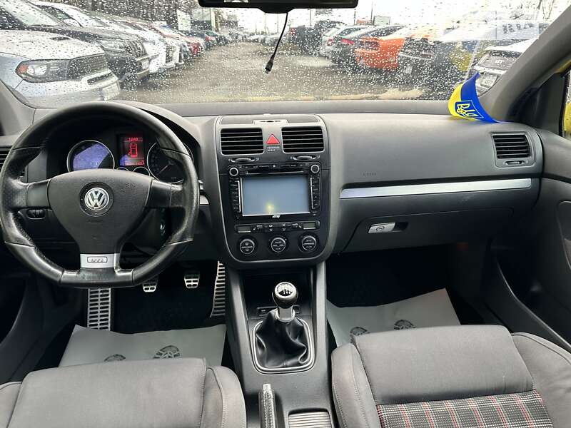 Хэтчбек Volkswagen Golf GTI 2006 в Киеве