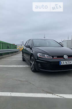 Хэтчбек Volkswagen Golf GTI 2014 в Киеве