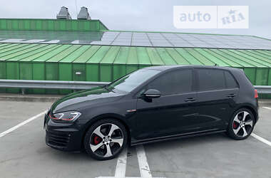 Хэтчбек Volkswagen Golf GTI 2014 в Киеве