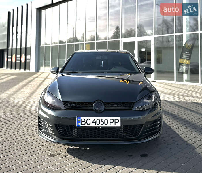 Хэтчбек Volkswagen Golf GTI 2015 в Ровно