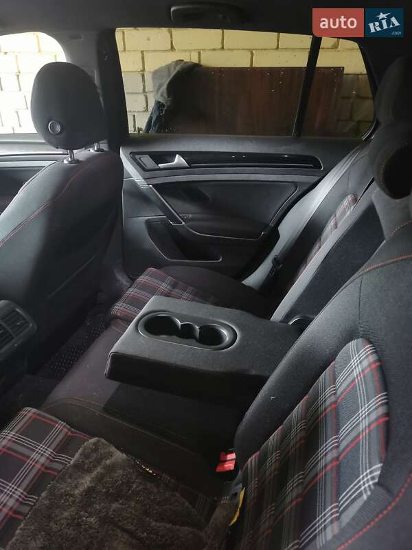 Хэтчбек Volkswagen Golf GTI 2015 в Днепре фото 15 Хэтчбек Volkswagen Golf GTI 2015 в Днепре