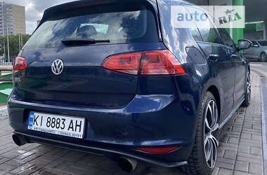 Хэтчбек Volkswagen Golf GTI 2015 в Киеве