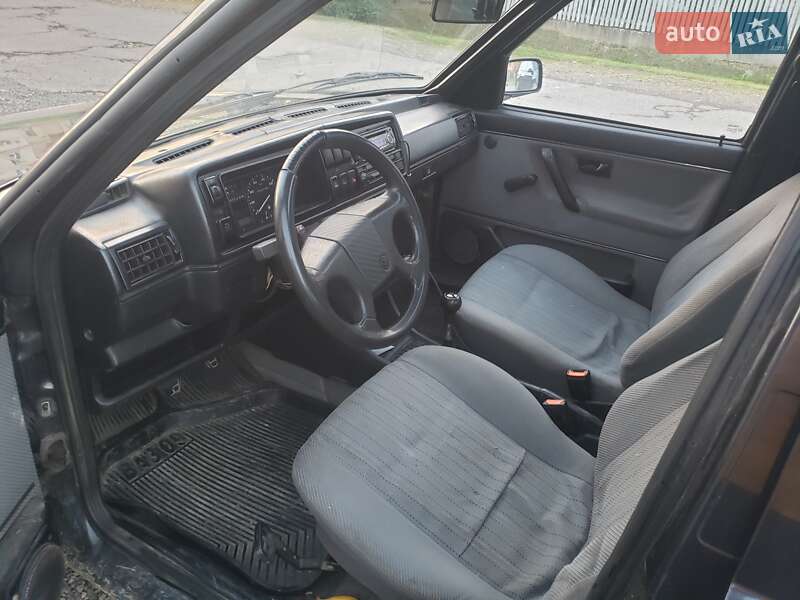 Хэтчбек Volkswagen Golf GTI 1989 в Иршаве