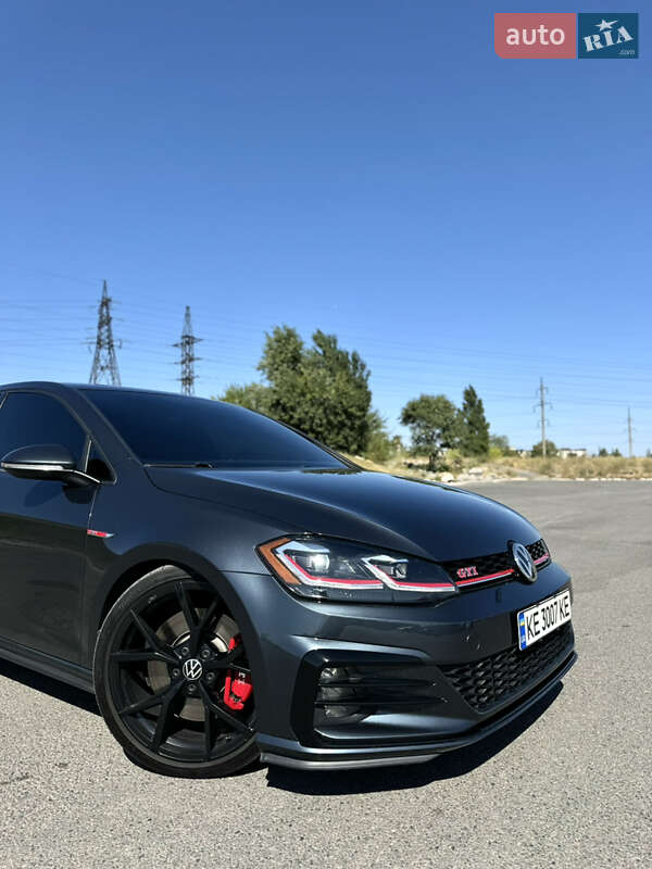 Хэтчбек Volkswagen Golf GTI 2019 в Днепре