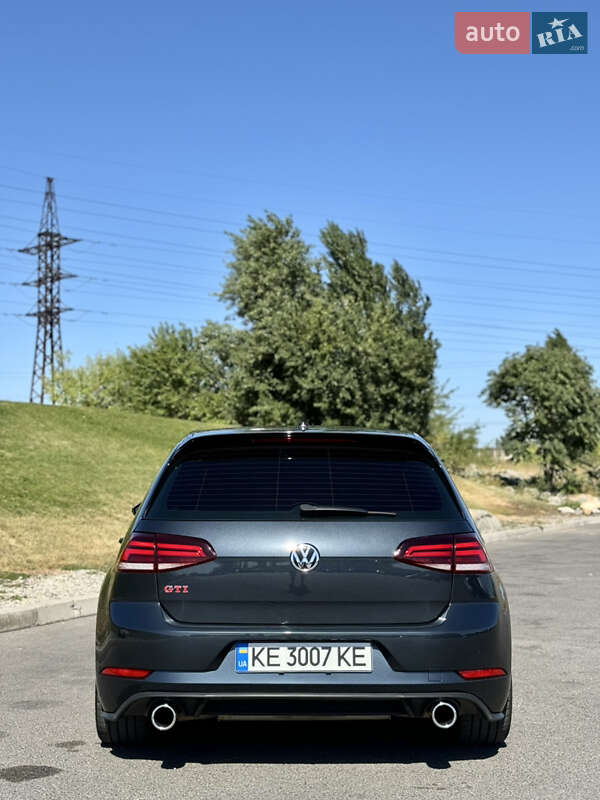 Хэтчбек Volkswagen Golf GTI 2019 в Днепре