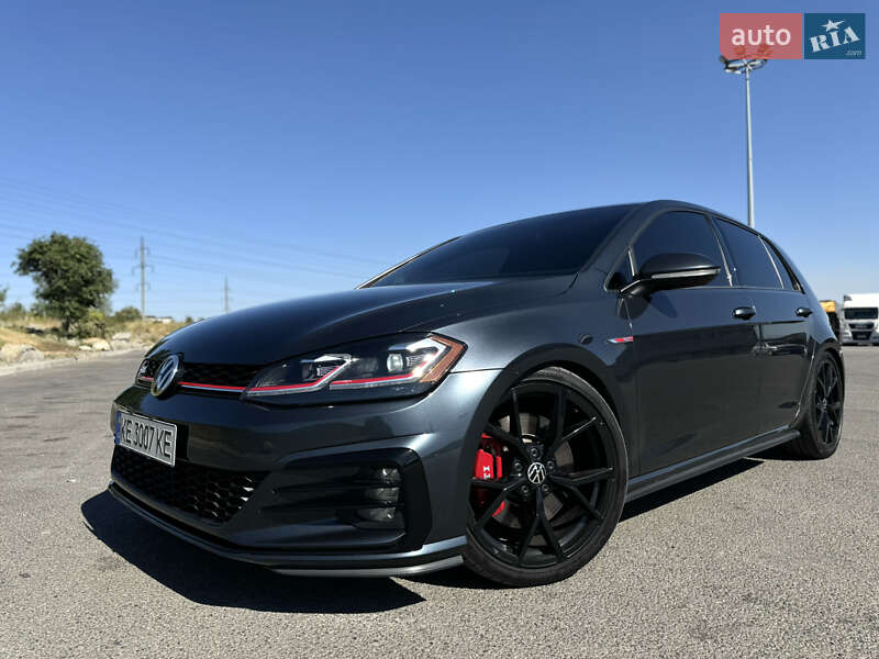 Хэтчбек Volkswagen Golf GTI 2019 в Днепре