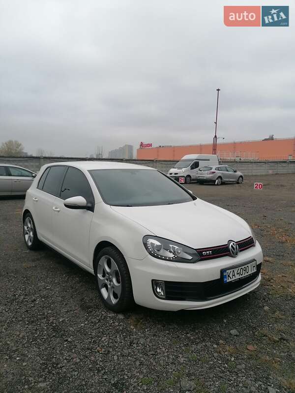 Volkswagen Golf GTI 2012