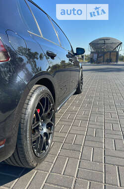 Хэтчбек Volkswagen Golf GTI 2012 в Днепре