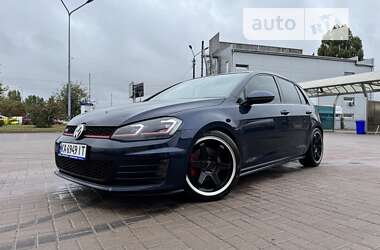 Хетчбек Volkswagen Golf GTI 2015 в Києві