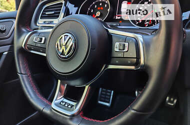 Хэтчбек Volkswagen Golf GTI 2020 в 