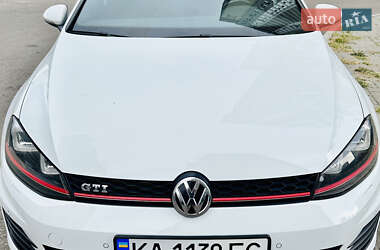 Хэтчбек Volkswagen Golf GTI 2014 в 