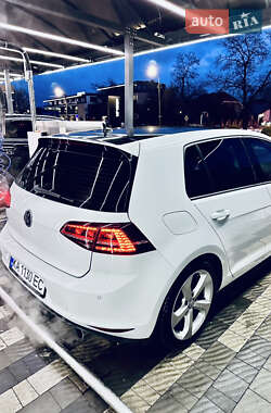Хэтчбек Volkswagen Golf GTI 2014 в 