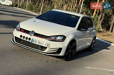 Хетчбек Volkswagen Golf GTI 2015 в Києві