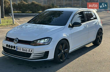 Хетчбек Volkswagen Golf GTI 2015 в Києві