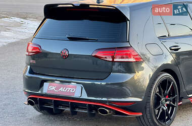 Хетчбек Volkswagen Golf GTI 2016 в Києві