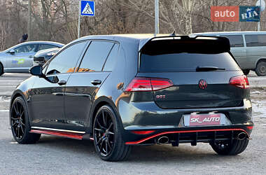 Хетчбек Volkswagen Golf GTI 2016 в Києві