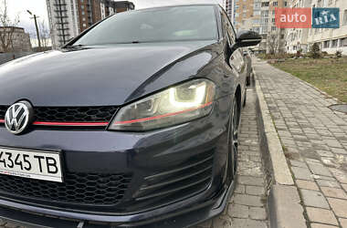 Хетчбек Volkswagen Golf GTI 2017 в Львові