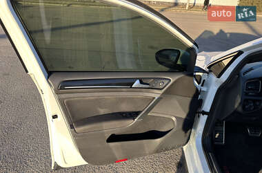 Хэтчбек Volkswagen Golf GTI 2015 в 