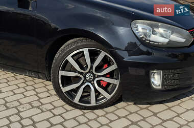 Хэтчбек Volkswagen Golf GTI 2012 в 