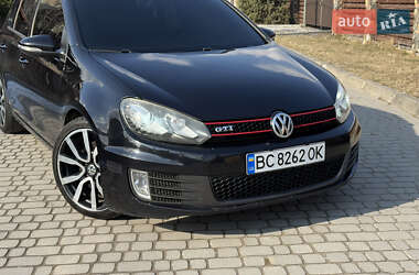 Хэтчбек Volkswagen Golf GTI 2012 в 