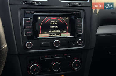 Хэтчбек Volkswagen Golf GTI 2012 в 