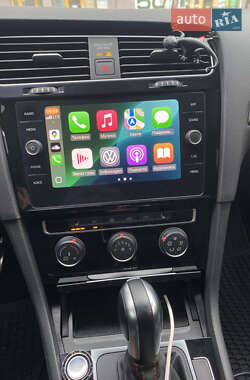 Хэтчбек Volkswagen Golf GTI 2020 в 
