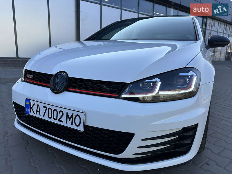 Хэтчбек Volkswagen Golf GTI 2015 в Пирятине