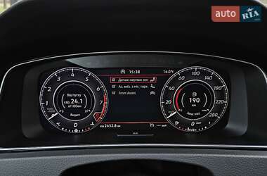 Хэтчбек Volkswagen Golf GTI 2018 в 