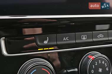 Хэтчбек Volkswagen Golf GTI 2018 в 
