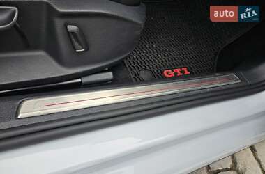 Хэтчбек Volkswagen Golf GTI 2018 в 