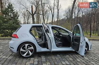 Хэтчбек Volkswagen Golf GTI 2018 в 