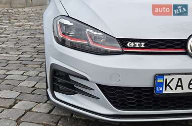 Хэтчбек Volkswagen Golf GTI 2018 в 