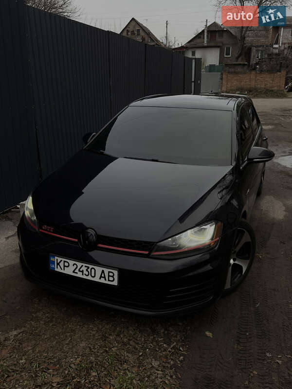 Хетчбек Volkswagen Golf GTI 2016 в Запоріжжі