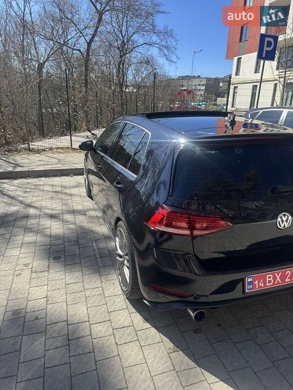 Хэтчбек Volkswagen Golf GTI 2018 в Львове