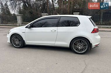 Хэтчбек Volkswagen Golf GTI 2015 в 