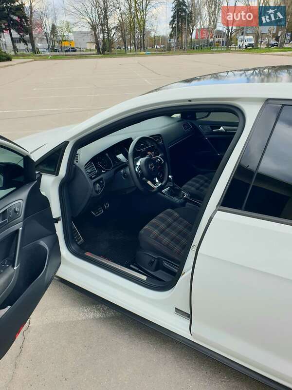 Хетчбек Volkswagen Golf GTI 2019 в Запоріжжі