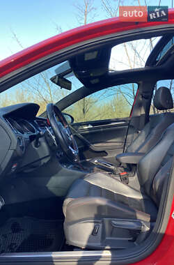 Хэтчбек Volkswagen Golf GTI 2014 в 