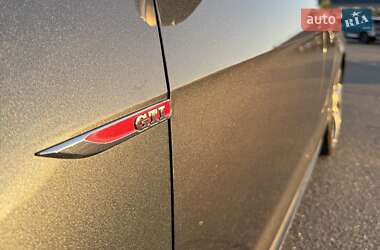 Хетчбек Volkswagen Golf GTI 2018 в 