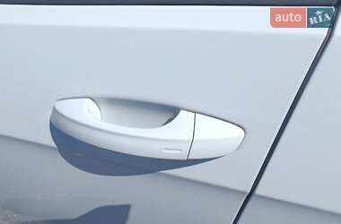 Хетчбек Volkswagen Golf GTI 2020 в 